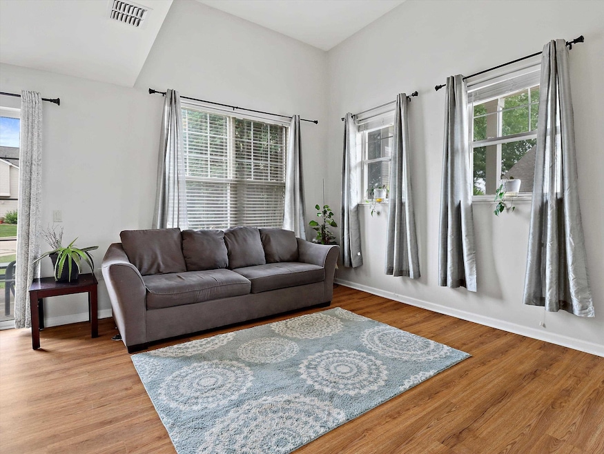 Sold $230,000 • Co-Listing Agent