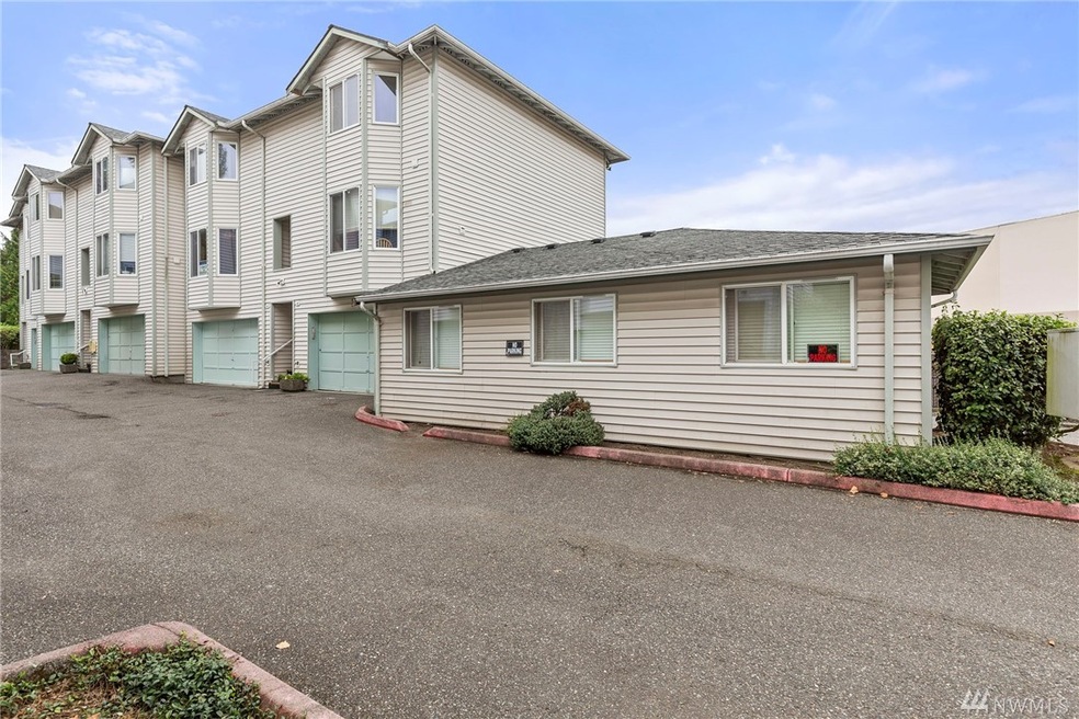 10 E Casino Rd unit D15, Everett, WA 98208 - photo 1