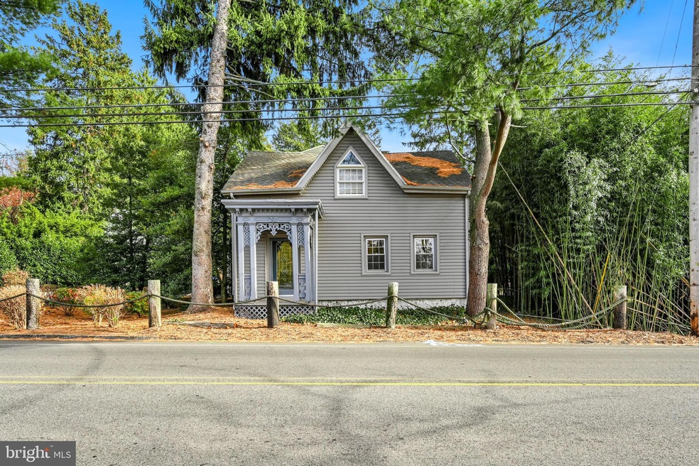 2413 Hampden Blvd, Reading, PA 19604 - photo 1