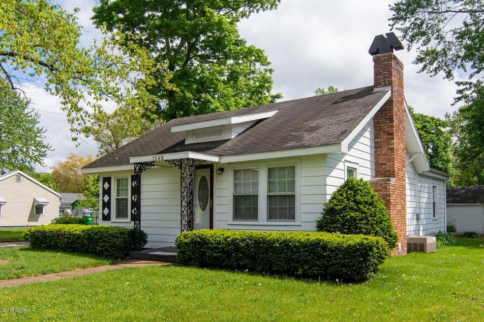 1548 Maple St, Niles, MI 49120 - photo 1