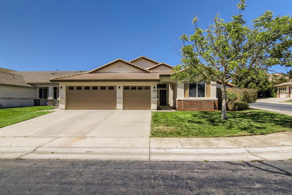 8087 Simak Ct, Sacramento, CA 95829 - photo 1