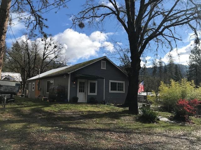 3502 E Evans Creek Rd, Rogue River, OR 97537 - photo 1