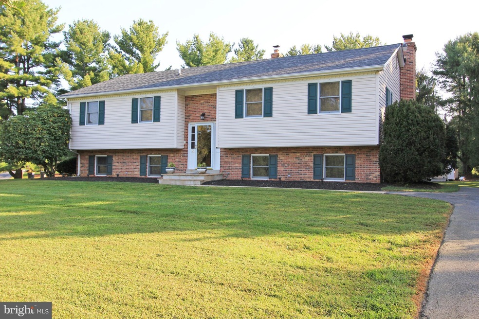 2 Stardust Dr, Newark, DE 19702 - photo 1