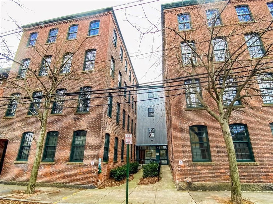 409 Pine St unit 201, Providence, RI 02903 - photo 1