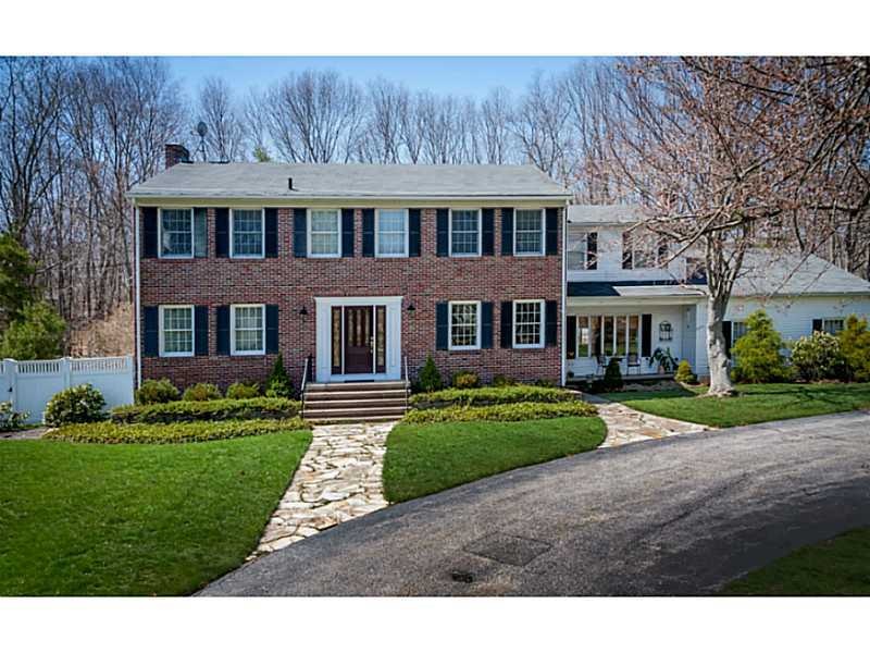 400 Varnum Dr, East Greenwich, RI 02818 - photo 1