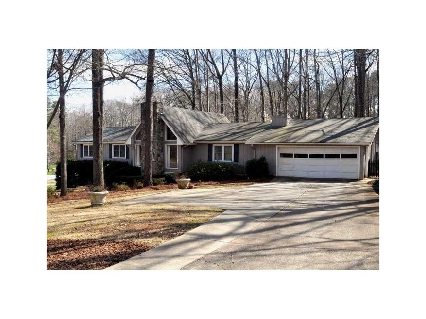 Exterior Front. RARE Ranch on full finished baseme