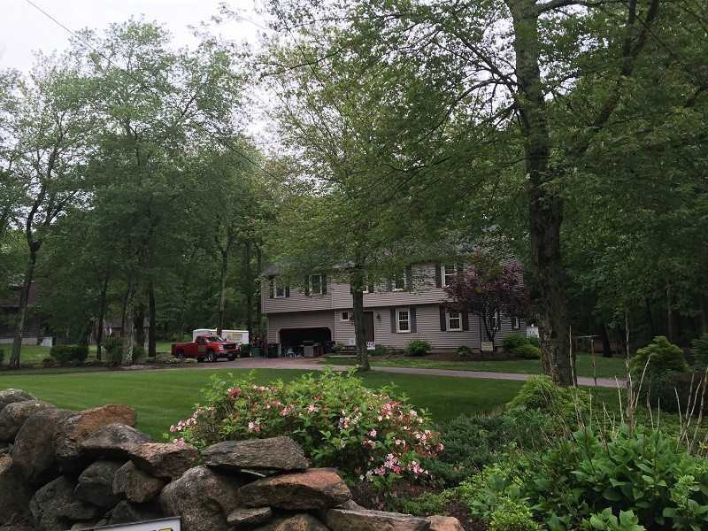 1140 Slocum Rd, Saunderstown, RI 02874 - photo 1