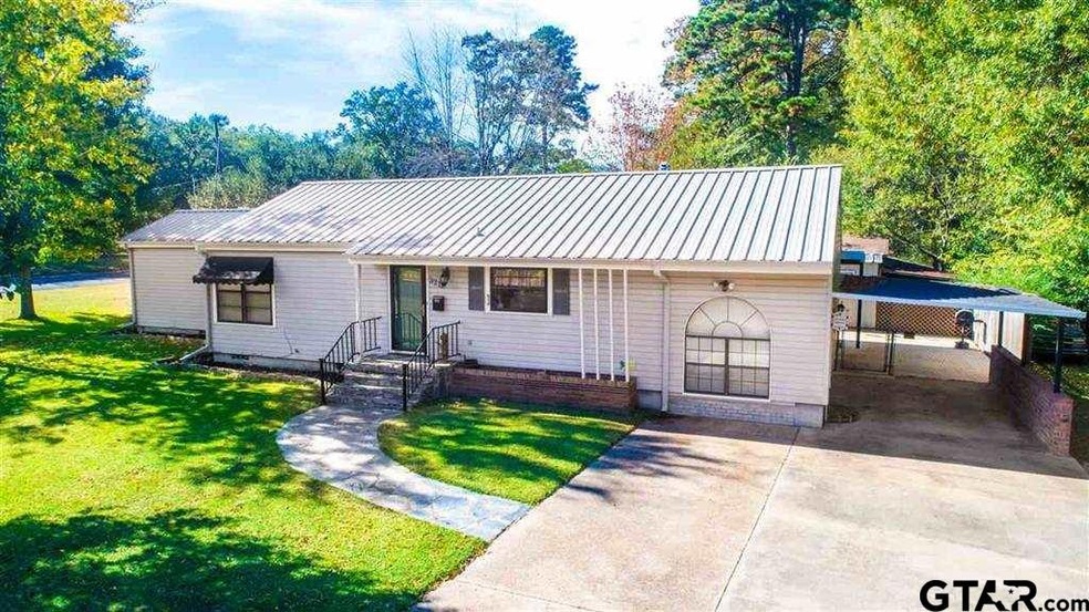 3211 3211 S Florence, Kilgore, TX 75662 - photo 1