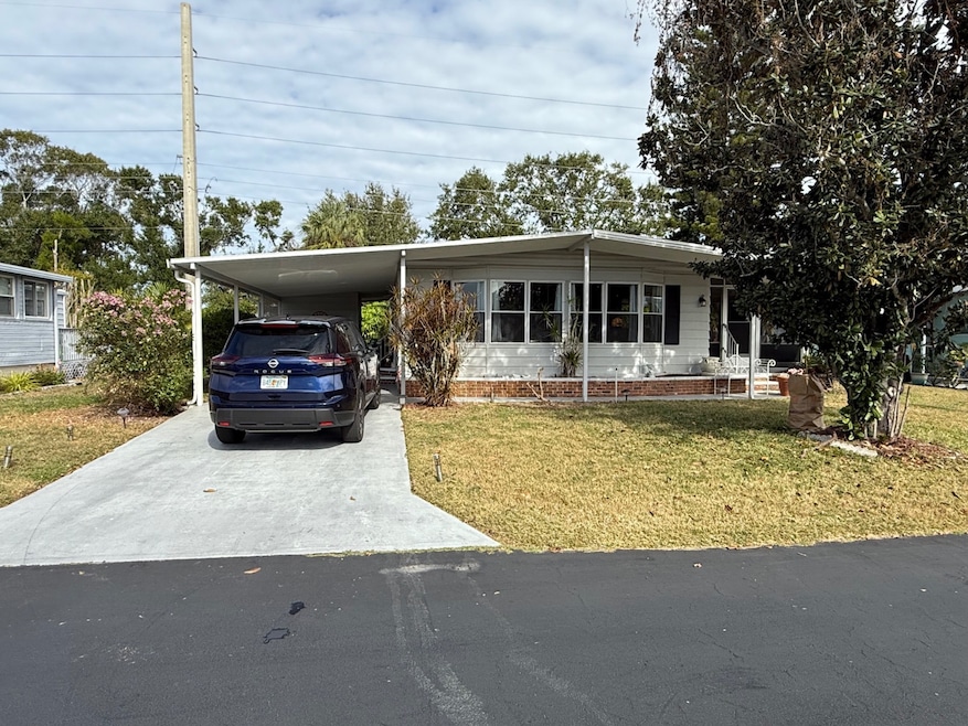 5817 Camelot Dr N unit 120, Sarasota, FL 34233 - photo 1