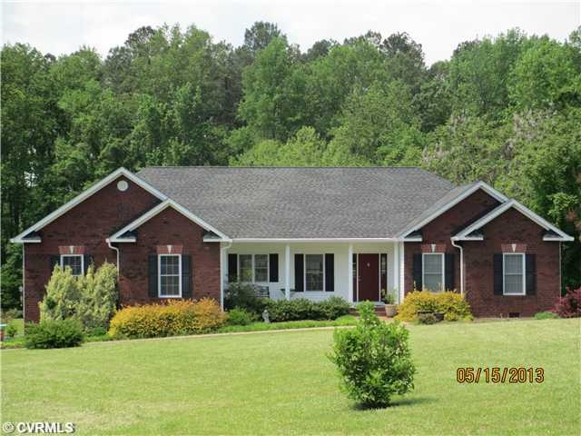 Exterior Front - 2000+ sq.ft. CUSTOM BRICK/VINYL O