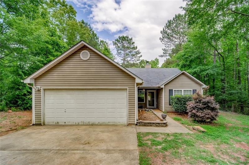 642 Pinewood Dr, Gay, GA 30218 - photo 1