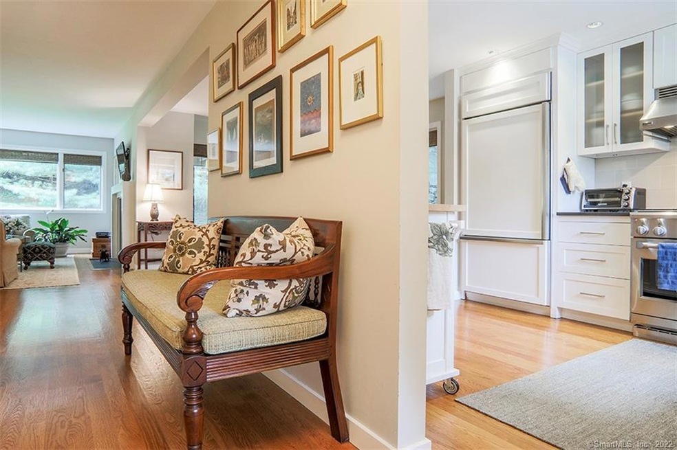 60 Whitney Glen, Westport, CT 06880 - photo 1