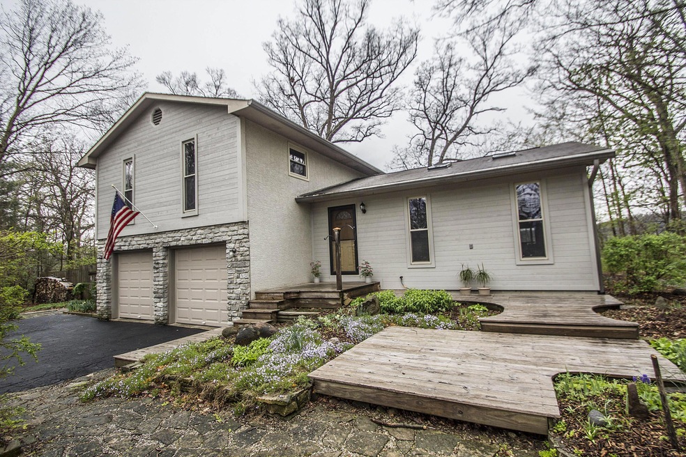 5855 Griffiths Ln, Powell, OH 43065 - photo 1