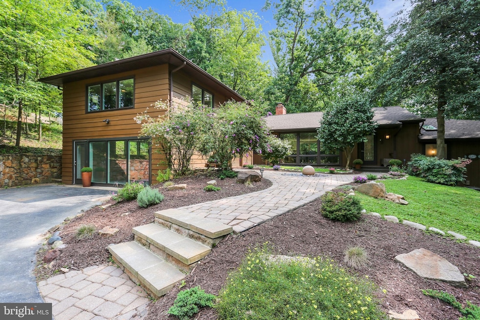 120 Springbrook Dr, Silver Spring, MD 20904 - photo 1