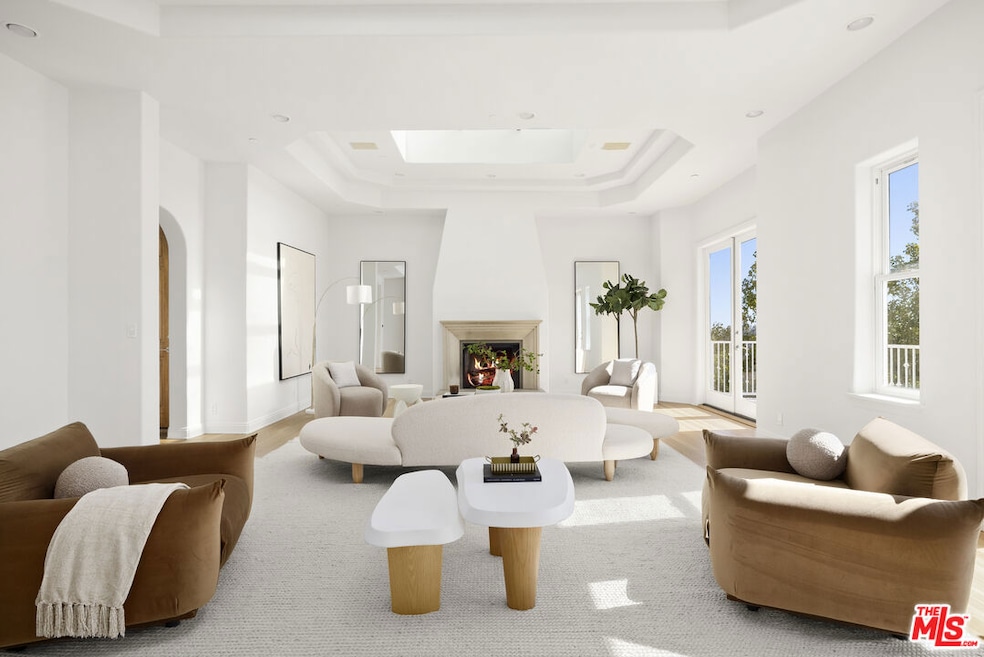 1939 Stradella Rd, Los Angeles, CA 90077 - photo 1