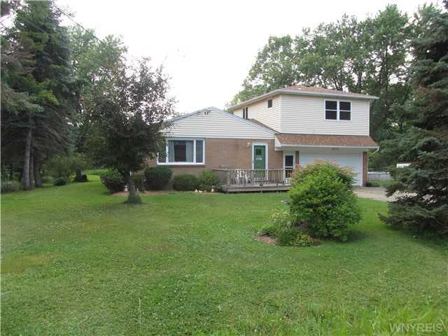 Exterior Front. Welcome to 60 Kirkwood...Elma...lo