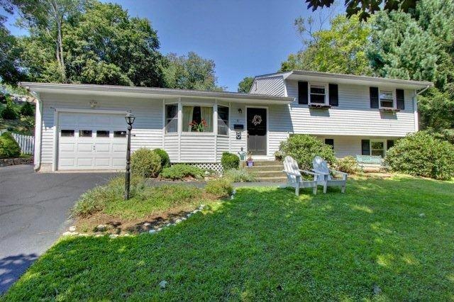 41 Bel Air Ln, Fairfield, CT 06824 - photo 1