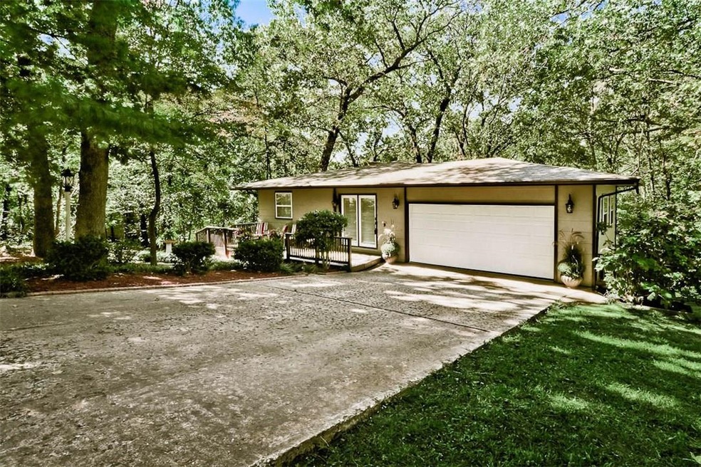 4 Cobb Cir, Bella Vista, AR 72715 - photo 1