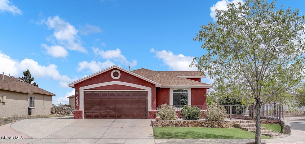 300 Peter Noyes Dr, El Paso, TX 79928 - photo 1