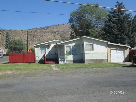 907 S G St, Lakeview, OR 97630 - photo 1