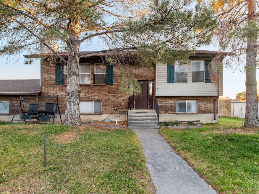 1041 W 600 S, Orem, UT 84058 - photo 1