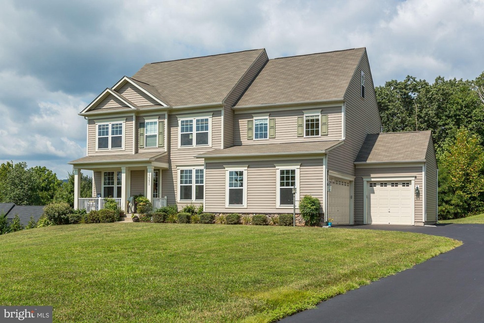 17331 Flint Farm Dr, Round Hill, VA 20141 - photo 1