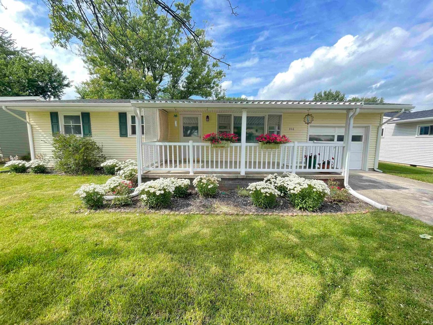 316 N Hillcrest Dr, Logansport, IN 46947 - photo 1