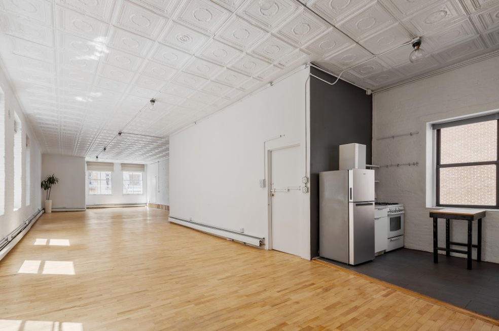 78 Grand St unit 4, New York, NY 10013 - photo 1