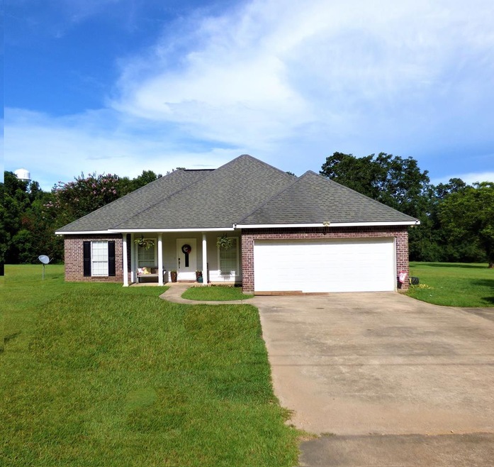 1021 Quail Ridge Dr, McComb, MS 39648 - photo 1