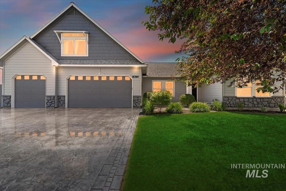 Sold • Co-Listing Agent