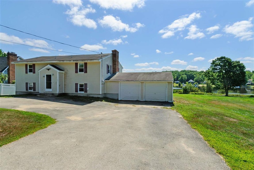 165 Georgetown Dr, Barnstead, NH 03225 - photo 1