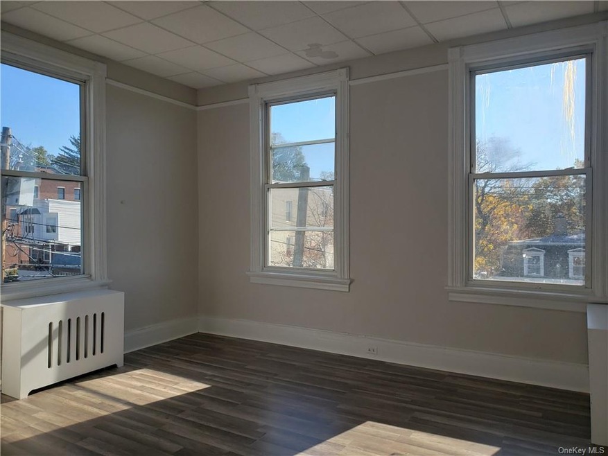 5 N Eckar St, Irvington, NY 10533 - photo 1