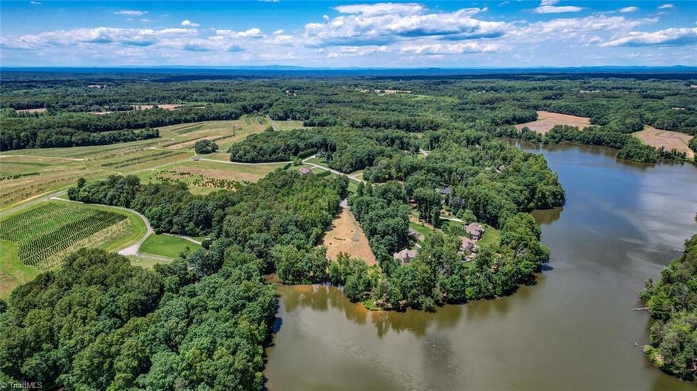 Beautiful location with stunning views!