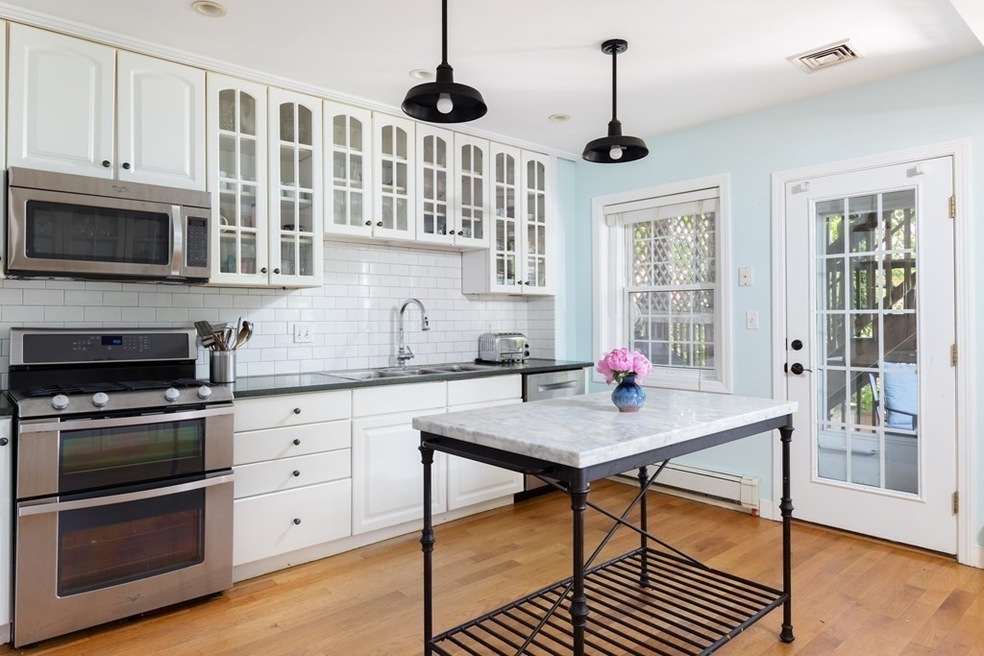 94 University Rd unit 1, Brookline, MA 02445 - photo 1