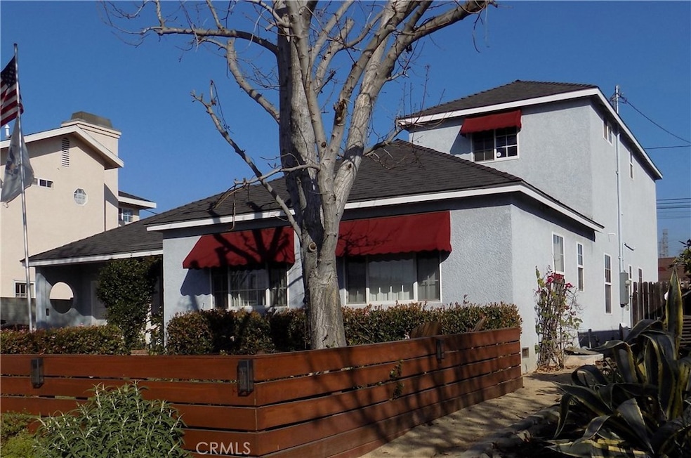 Welcome home to 5952 Briercrest Ave