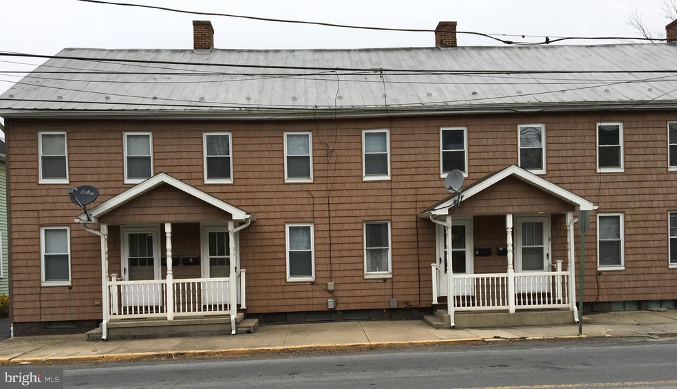 15 Oregon St, Mercersburg, PA 17236 - photo 1