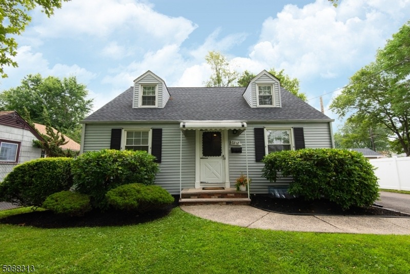 2212 Rhoda Place, Scotch Plains, NJ 07076 - photo 1