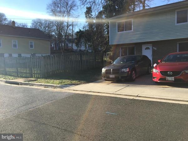 523 Clovis Ave, Capitol Heights, MD 20743 - photo 1