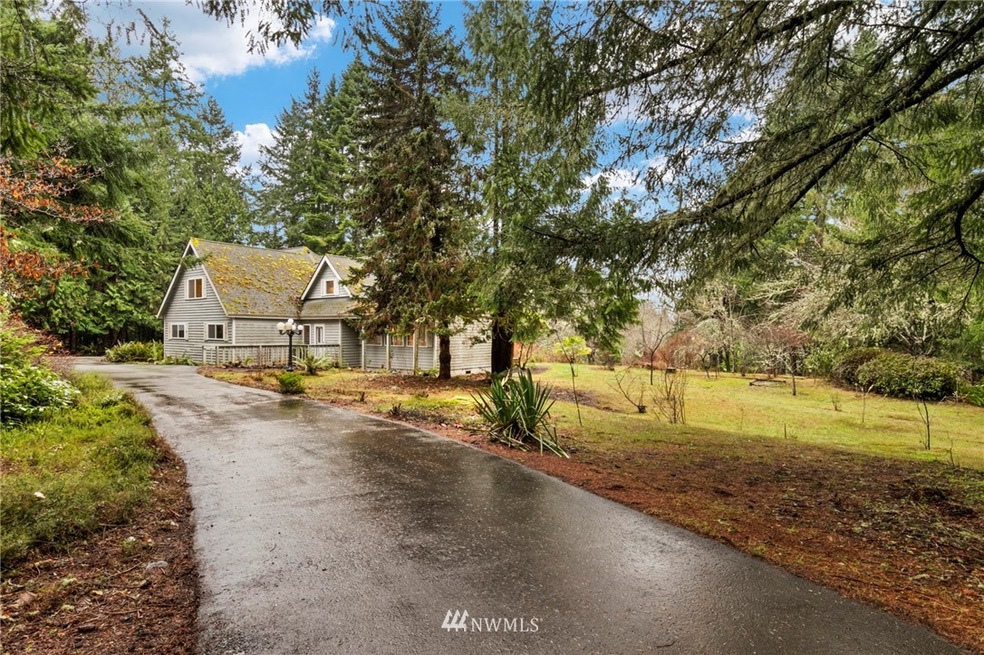 Driveway entrance from road