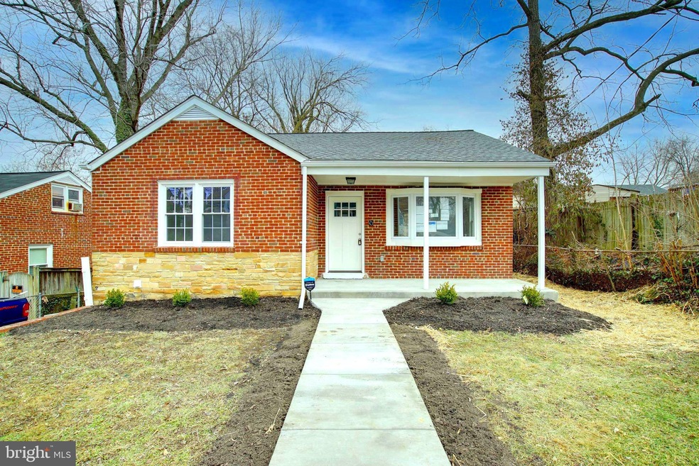 814 Glacier Ave, Capitol Heights, MD 20743 - photo 1