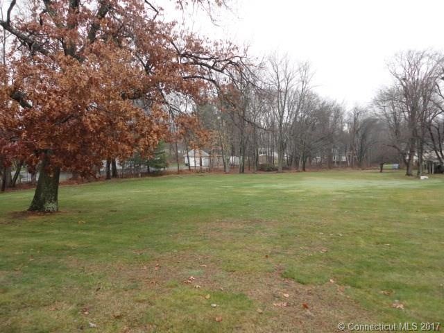 8718 Red Oak Hill Rd, Farmington, CT 06032 - photo 1