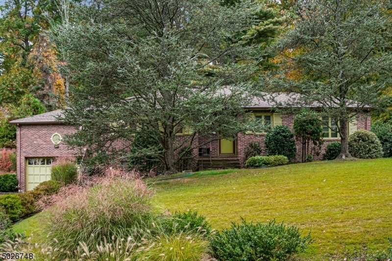 357 Forest Hill Way, Mountainside, NJ 07092 - photo 1