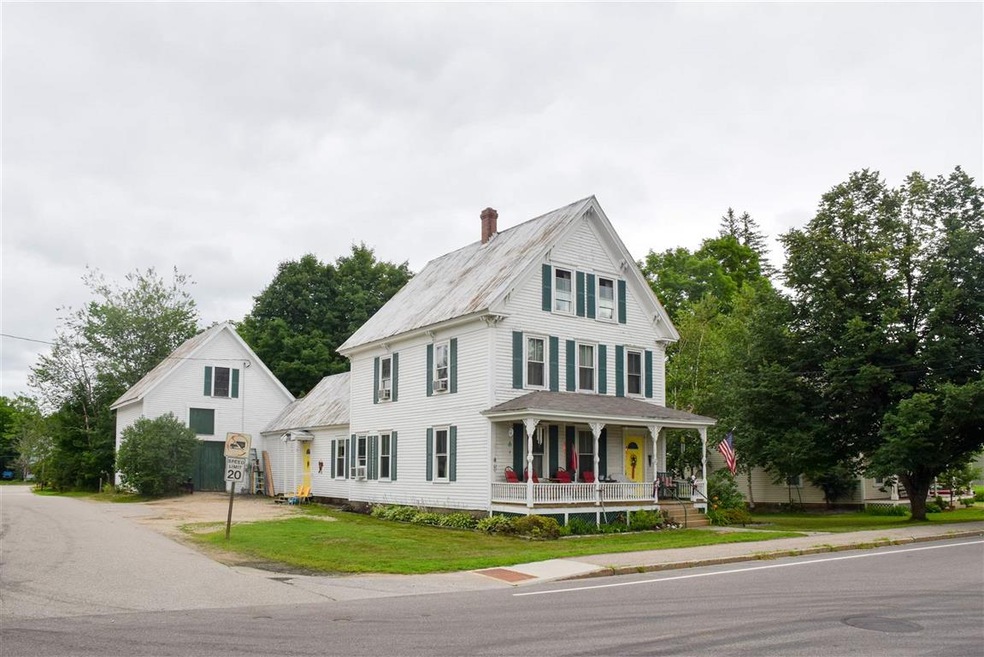 27 Pleasant St, Conway, NH 03818 - photo 1