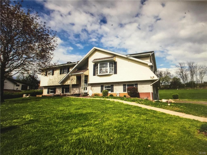 7536 Miller Dr, Bath, PA 18014 - photo 1