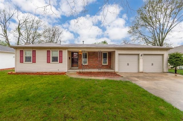 5216 Bond St, Shawnee, KS 66203 - photo 1