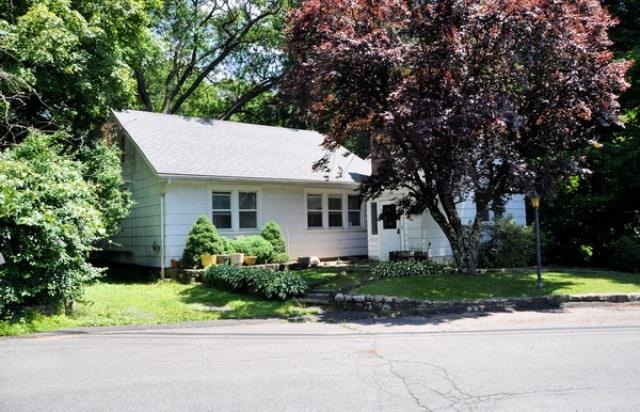 29 Willard Terrace, Stamford, CT 06903 - photo 1