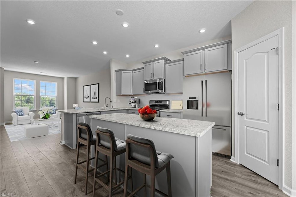 106 Freeman Dr, Hampton, VA 23666 - photo 1