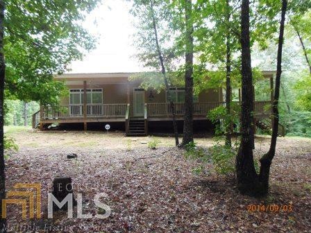 Front of home faces the lake side