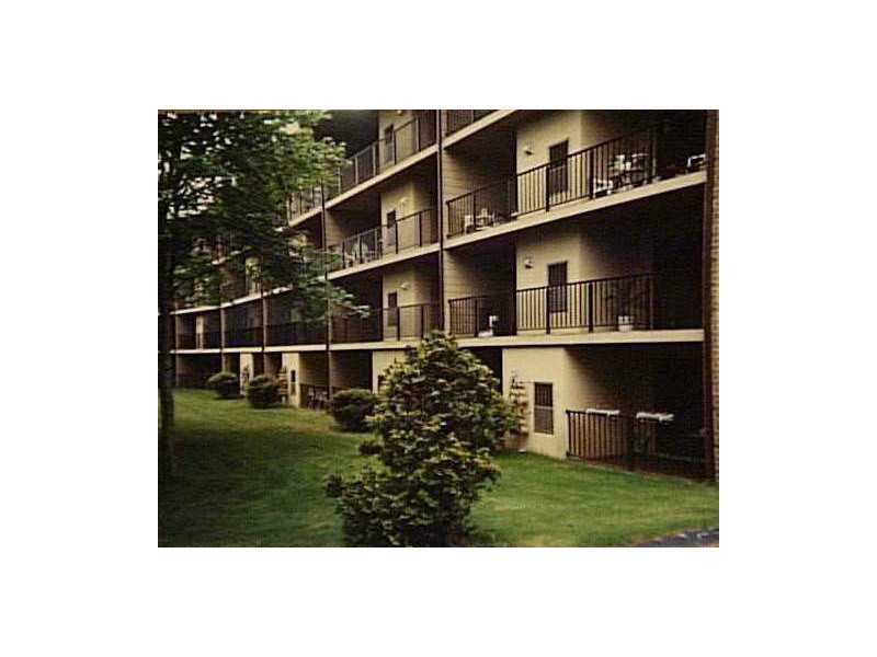 650 E Greenwich Ave unit 2-203, West Warwick, RI 02893 - photo 1