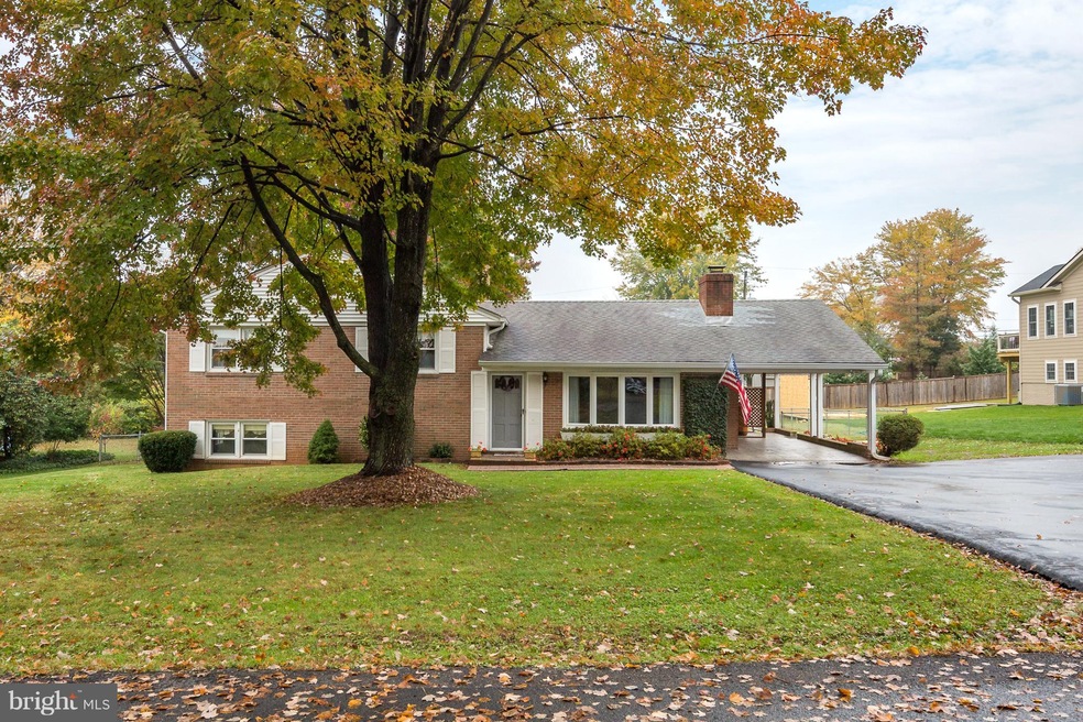 224 Norfolk Dr, Warrenton, VA 20186 - photo 1